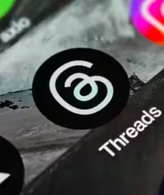 Meta testing a new feature that automatically shares Facebook content to Threads
