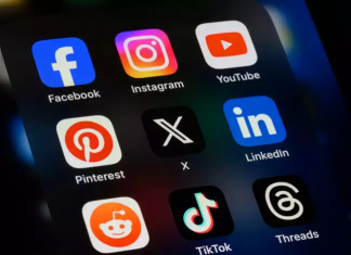 California to consider requiring mental health warnings on social media sites