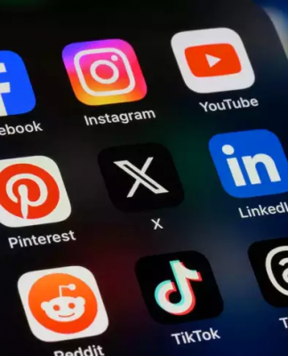 California to consider requiring mental health warnings on social media sites